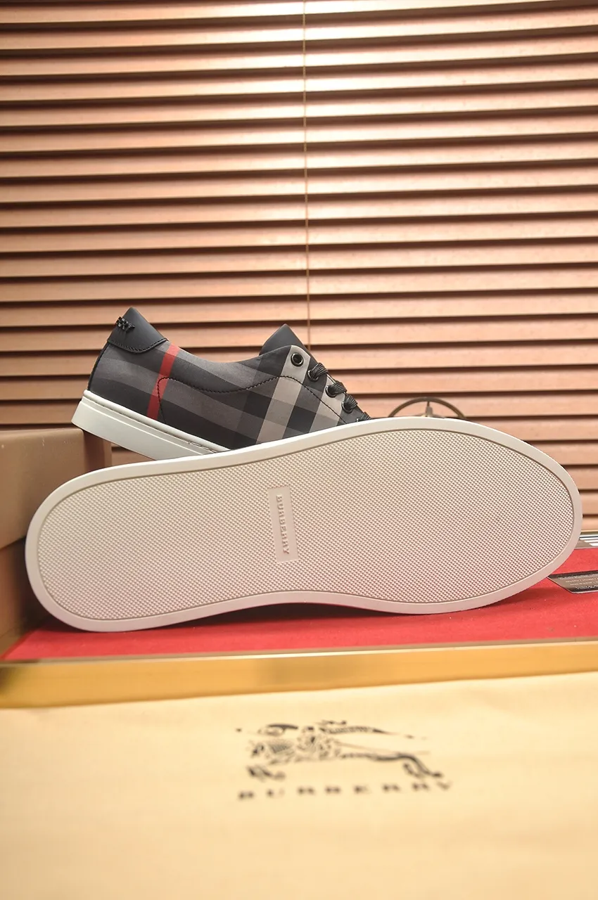 Men's shoes💰480💶[Burberry] (cowhide lining) classic low-top sneakers｜Imported cowhide with classic plaid fabric｜Cow leather lining｜Original outsole｜Fine workmanship and comfortable to wear Size: 38-44 (customized at 45)